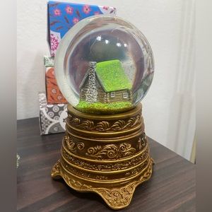 Taylor Swift Folklore cardigan cabin snow globe